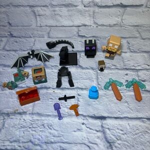 Treasure X Minecraft Figure & Accessories Lot Collectibles Toys